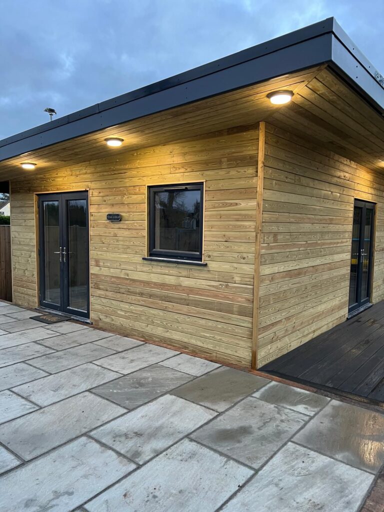 whatsapp image 2025 10 20 at 22.02.28